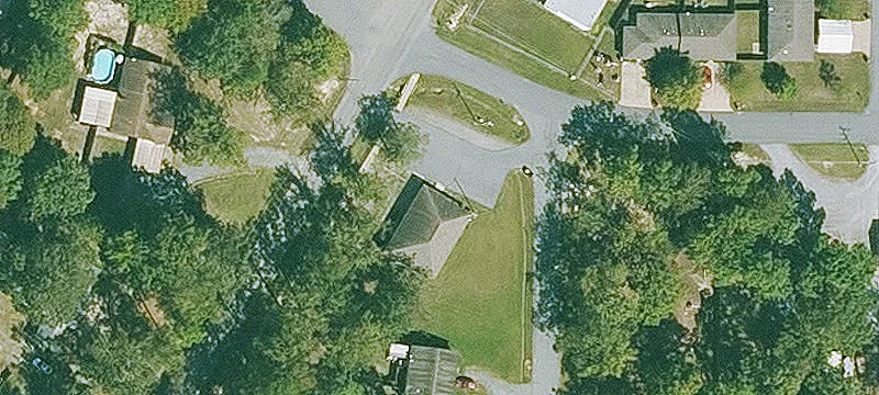 823 Riv Rd
