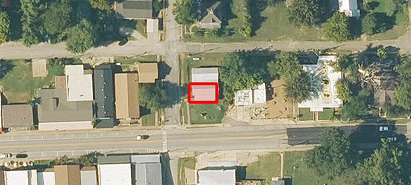 300 Main St