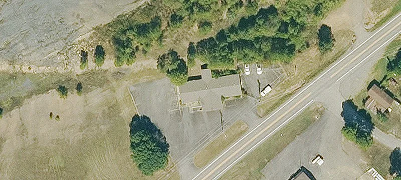 1069 4th Ave