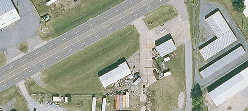 3003 Main St