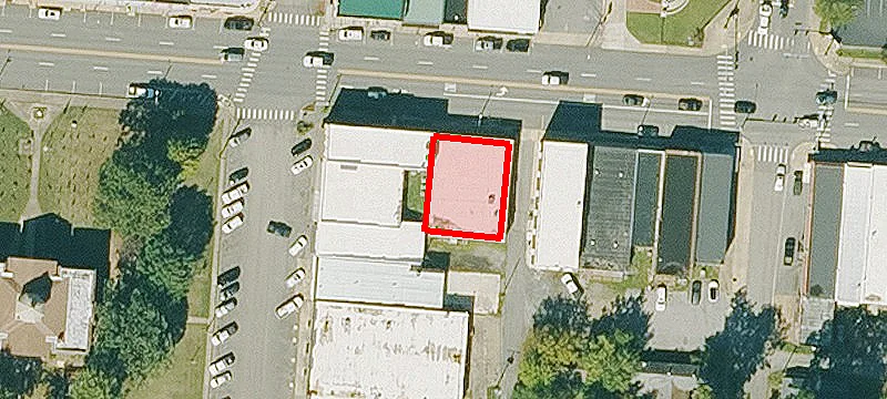 221 Main St