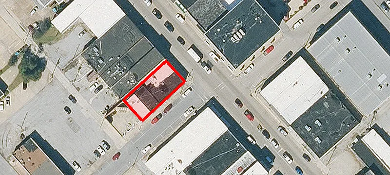 211 Main St