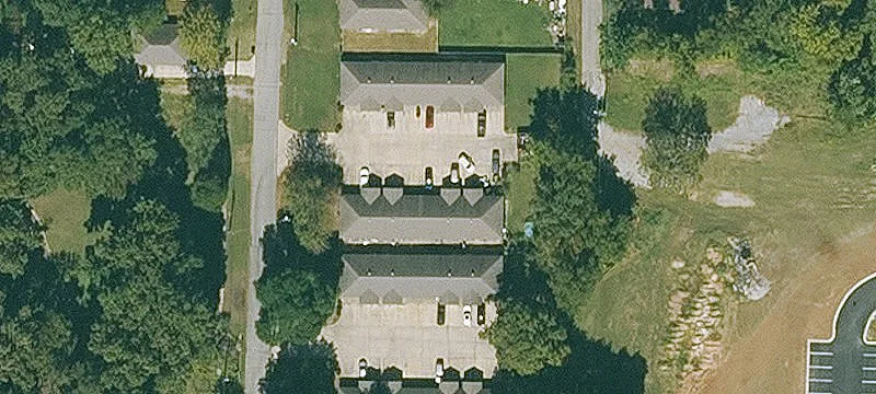 1008 Haltom St