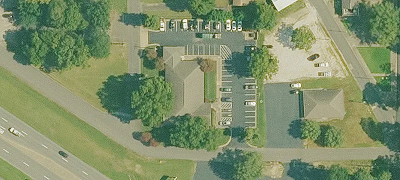 850 Henry St