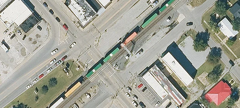 121 Frnt St