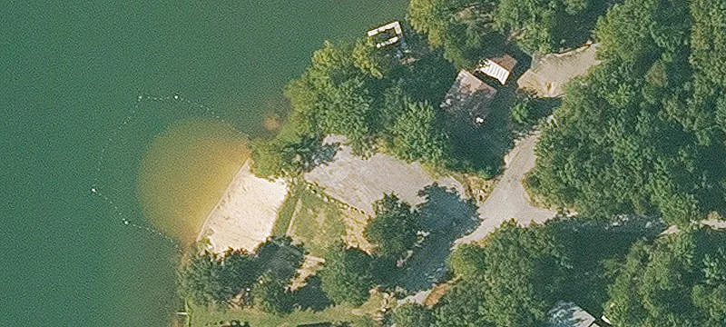 Lakeshore Dr