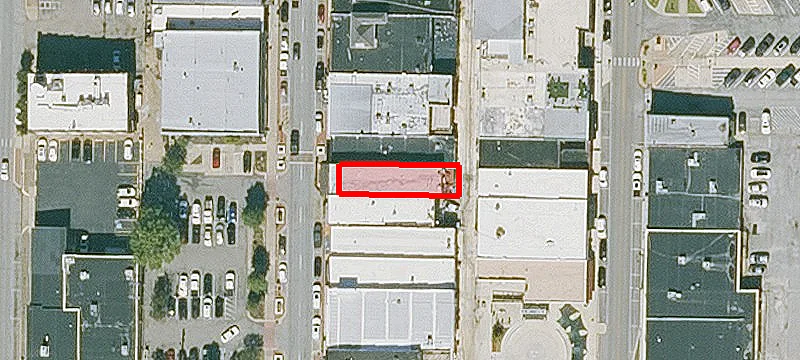 320 Main St
