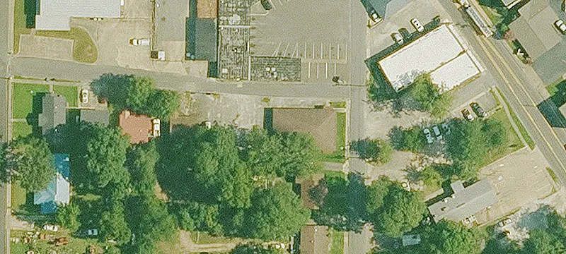1004 Dyer St