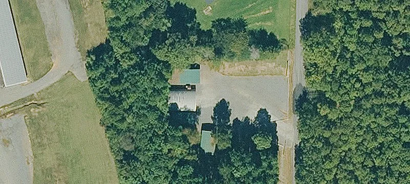 90 Bondair E Rd