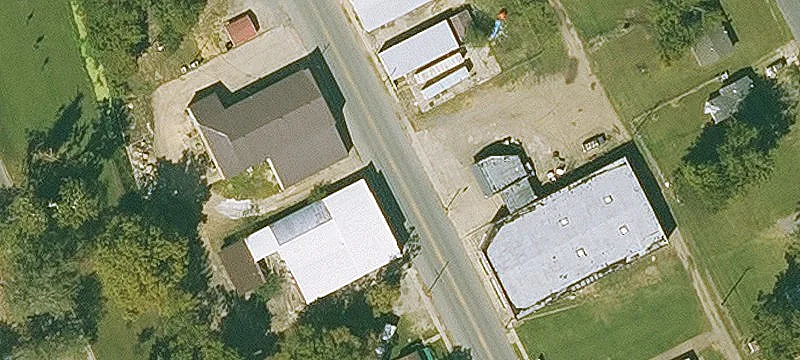 401 1st St