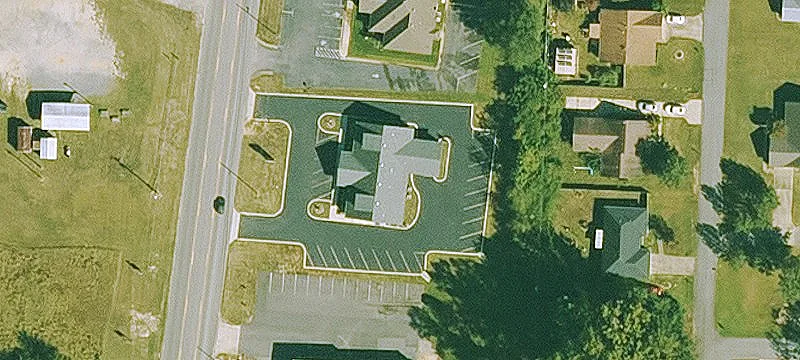 910 Rock St