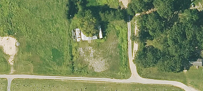 34 Cemetary Loop