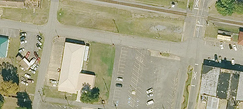 203 Railroad Ave