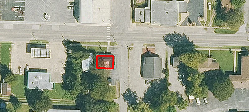300 Main St
