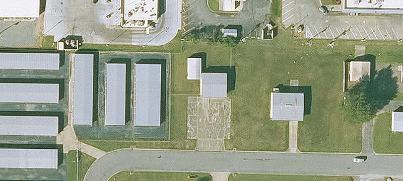 118 Commercial Dr