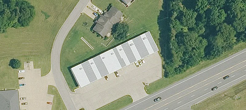 1200 Main St