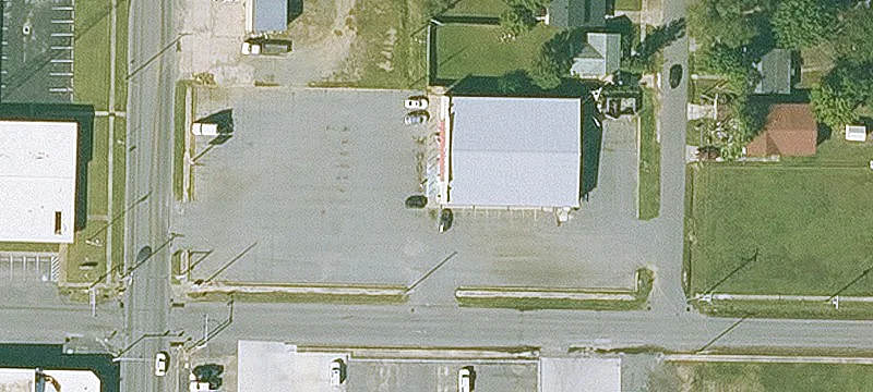 1823 Main St