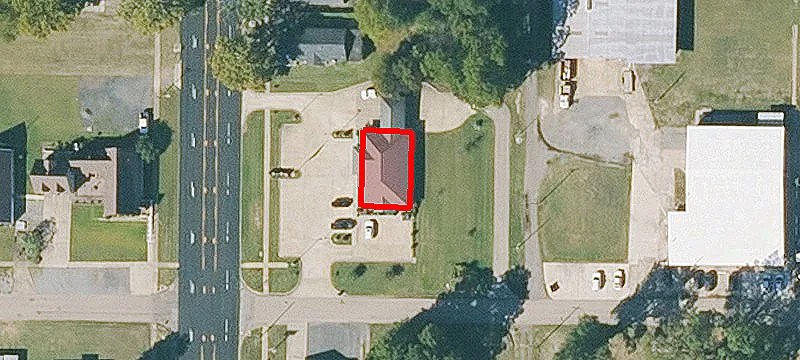 302 Main St