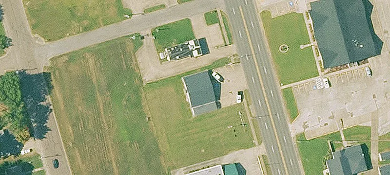 1006 Main St
