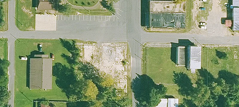203 2nd Ave