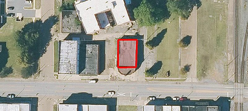 122 Cypress St