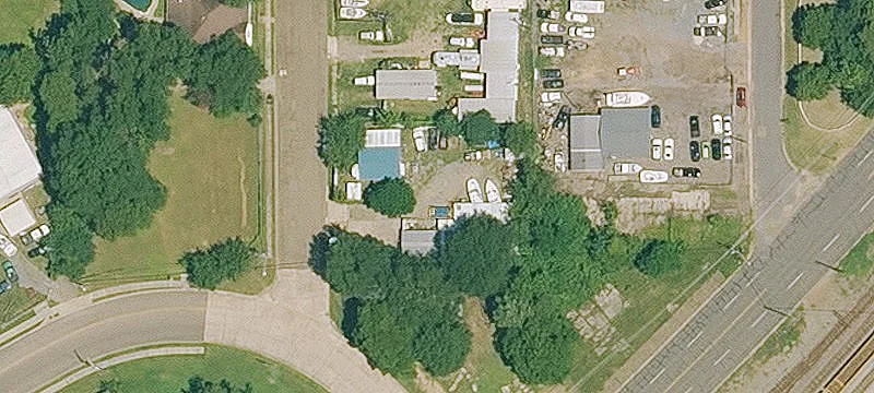 302 Grand Ave