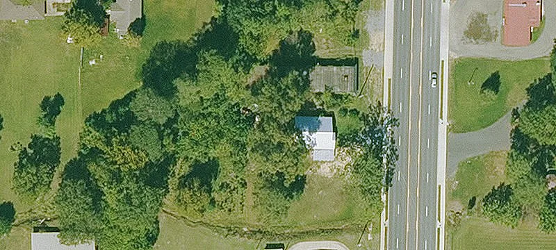 320 Lee St