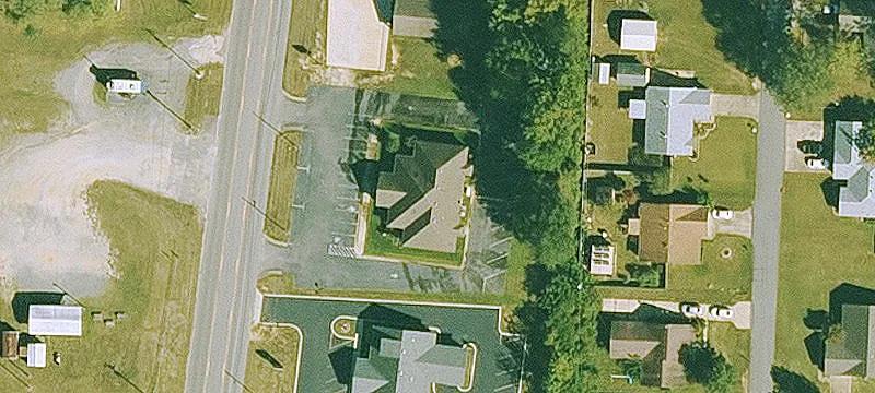 906 Rock St