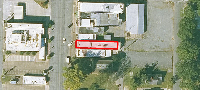 411 Main St