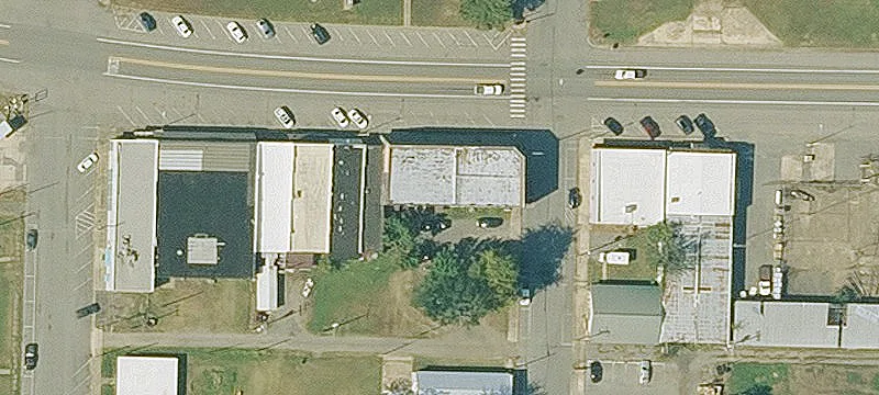 121 Hwy 70th E
