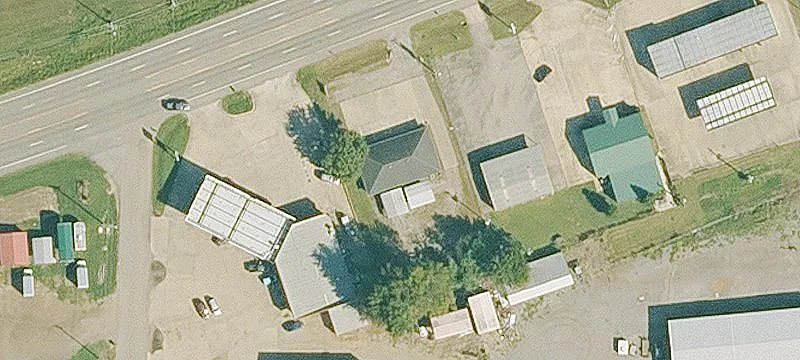 1808 Main St