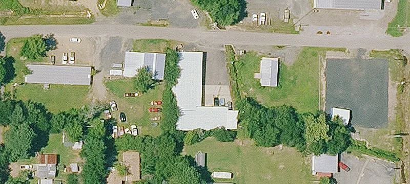 711 Petros Ave