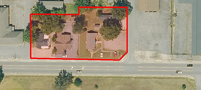 918 Race Ave