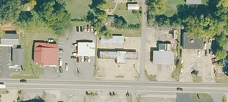 1202 Main St