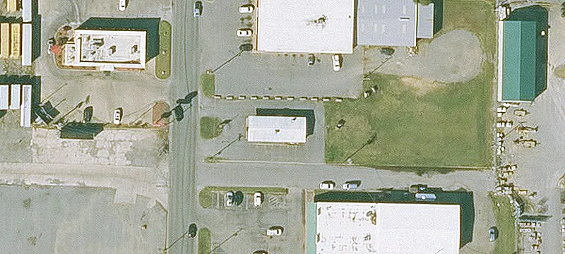 2103 Main St