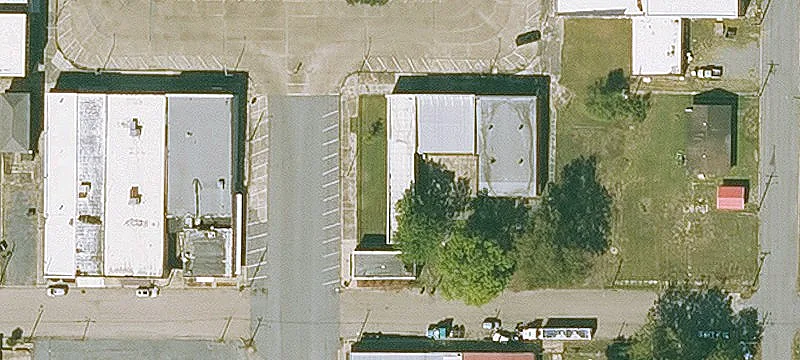 302 Ct Sq