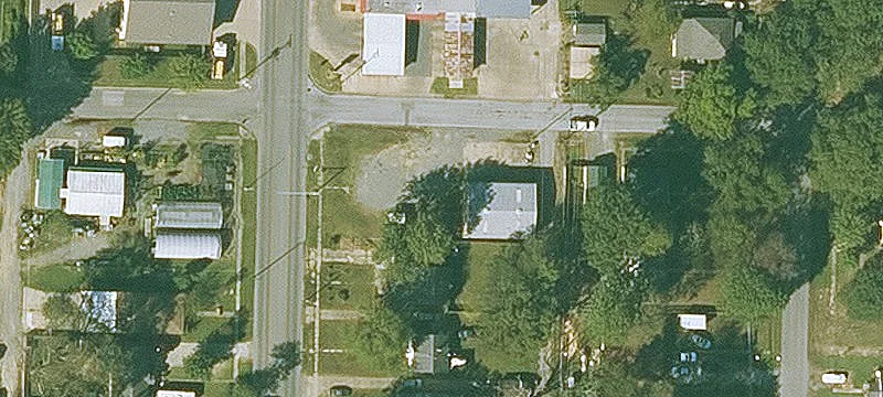 1301 Main St