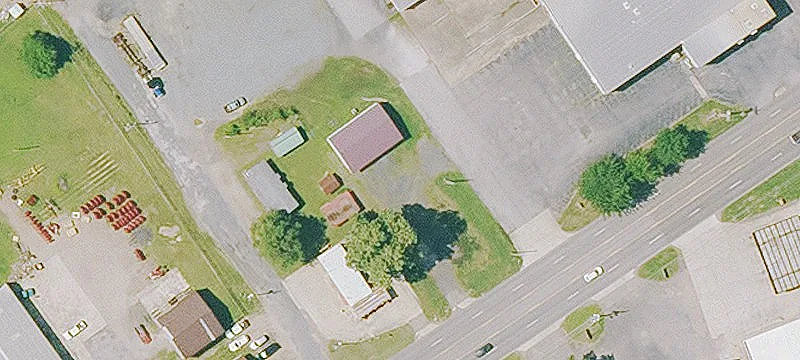 1153 Hwy 71st S