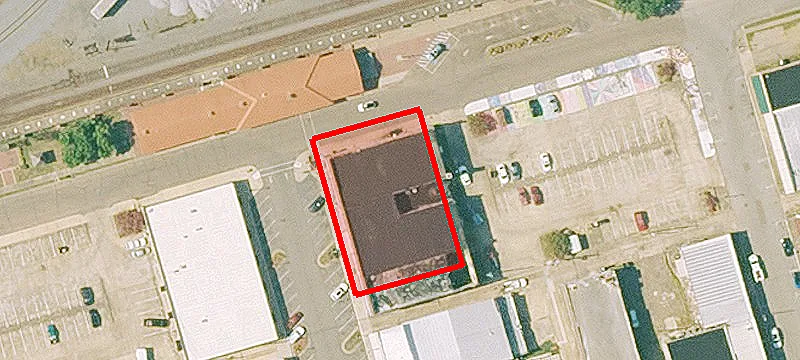 101 Main St