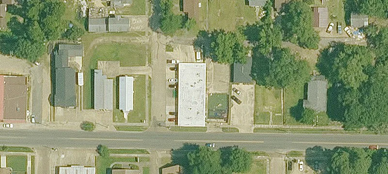 900 Main St
