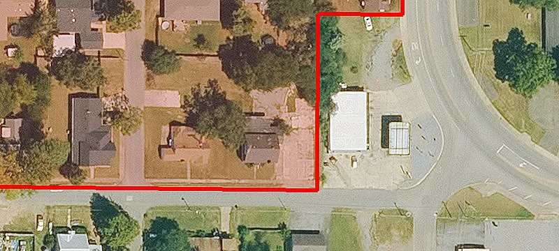 806 Race Ave