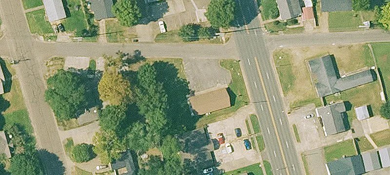 900 Main St