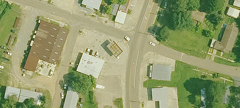 808 Pershing Hwy