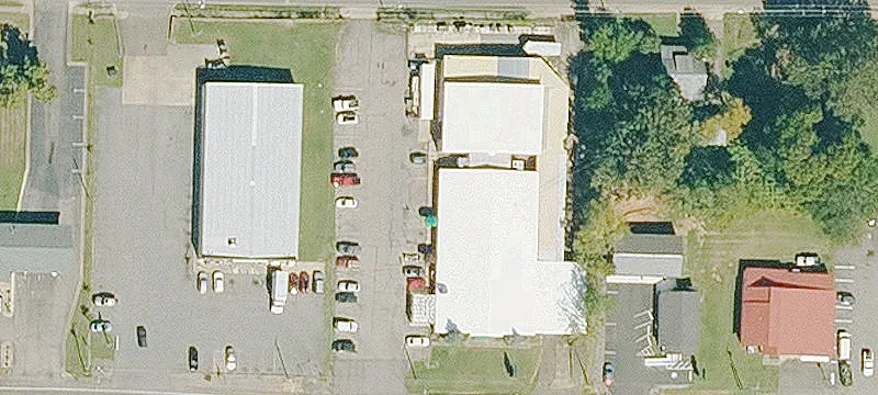 1304 Main St
