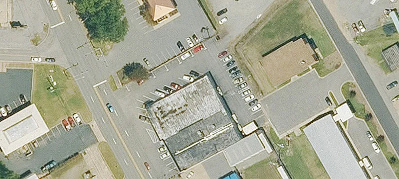 1004 Main St