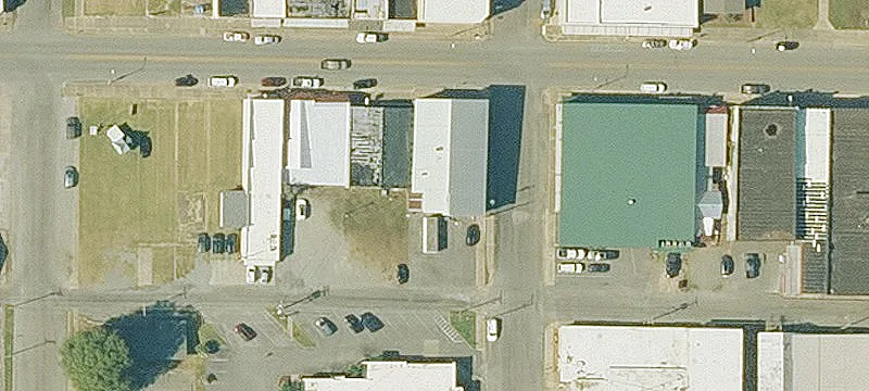 301 Main St