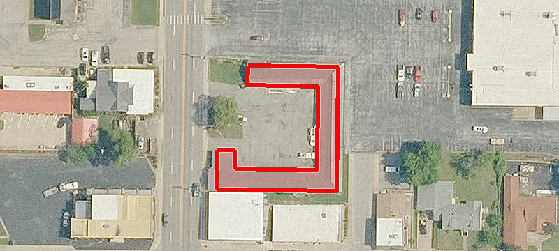 411 Main St