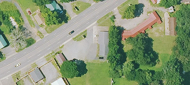 1168 Hwy 71st S