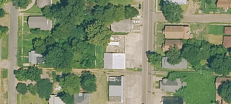 915 County Ave
