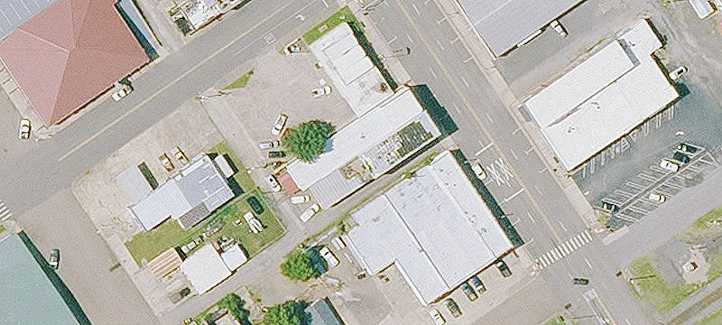 711 Mena St